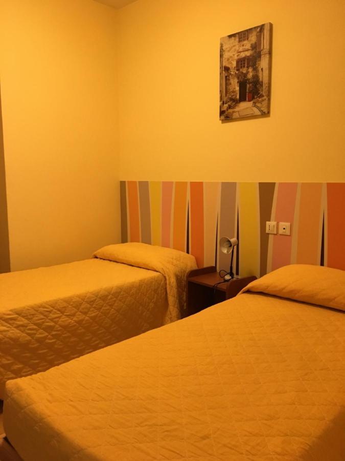 Hotel Vezzano Buitenkant foto