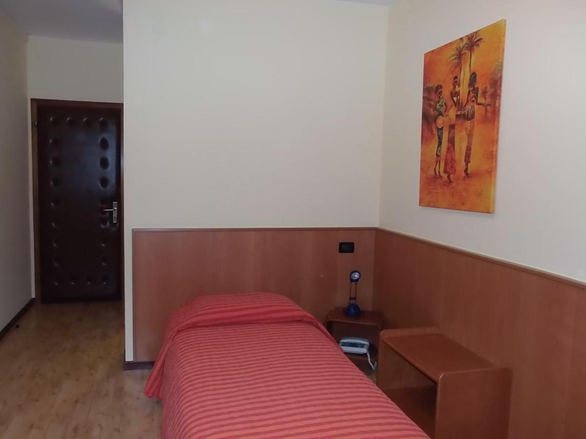 Hotel Vezzano Kamer foto