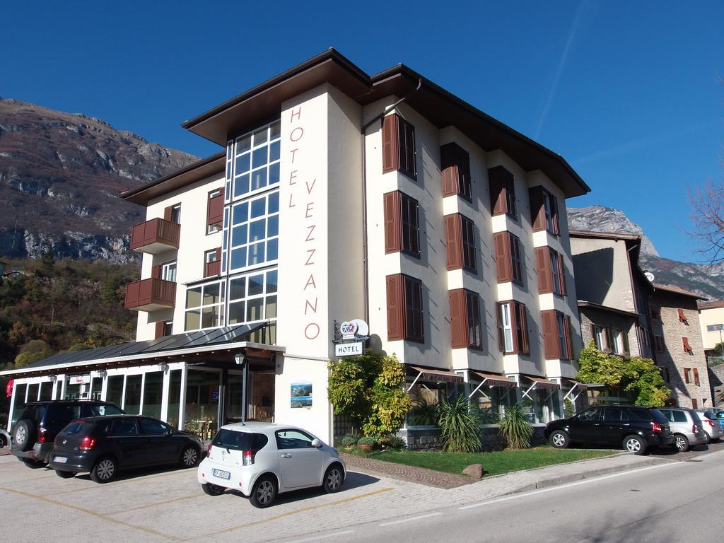 Hotel Vezzano Buitenkant foto