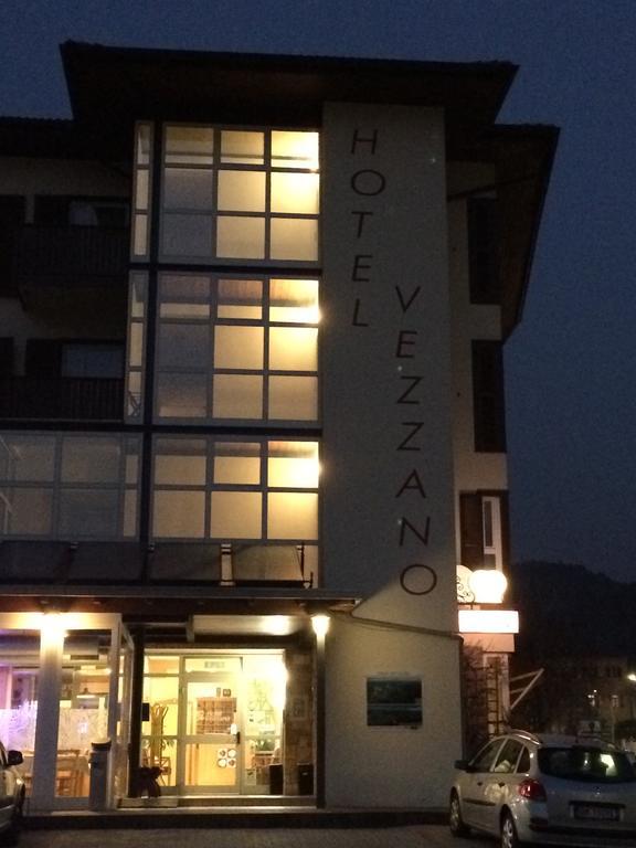 Hotel Vezzano Buitenkant foto
